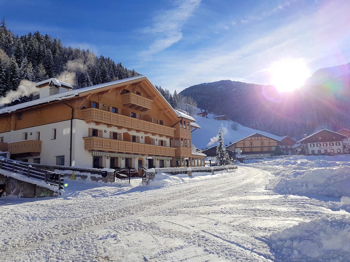 Almhotel Bergerhof Sarentino Exterior foto
